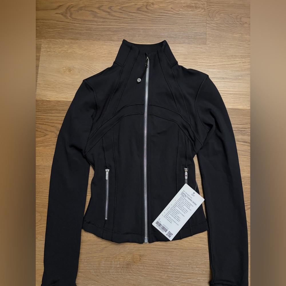 Lululemon Define Cropped Jacket NWT Black 2